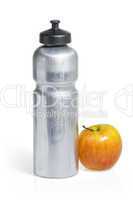 Trinkflasche mit Apfel
