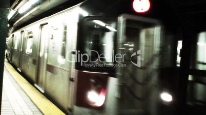(1016) New York Subway Train Arrival