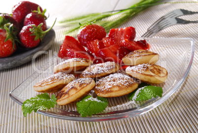 Blinis mit Erdbeeren