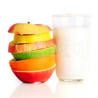 Früchte und Milch