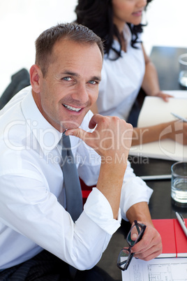 Geschäftsmann in einem Meeting