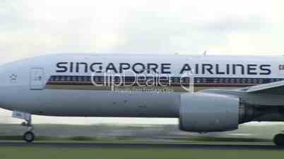 HD1080i Startendes Flugzeug Singapore Airlines