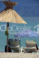 Sonnenschirm und Liegestuhl - sun umbrella and     beach chair 02