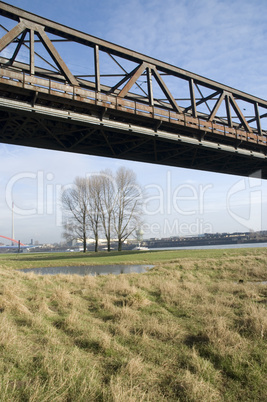 duisburger rheinbrücke