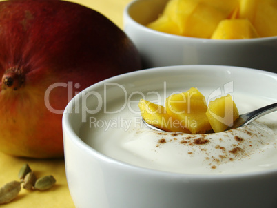 Mango und Joghurt