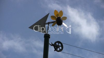 Sunflower Weathervane Spins Fast