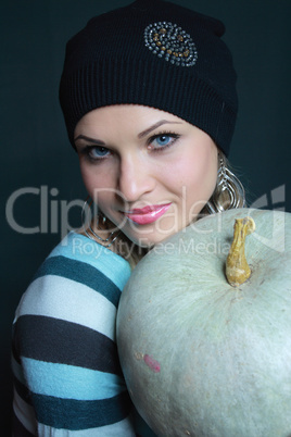 sexual blonde keeps pumpkin