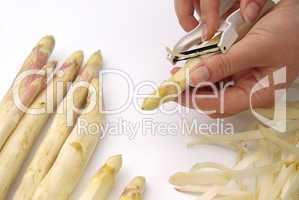 Spargel schälen - asparagus peeling 01