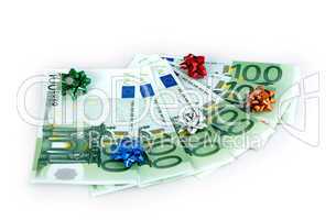 hundreds euro as gift