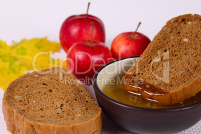 Bread, honey and apples