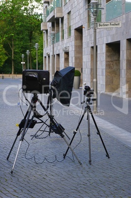 Foto und Filmausrüstung auf der Straße