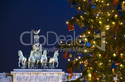 berlin brandenburg gate christmas