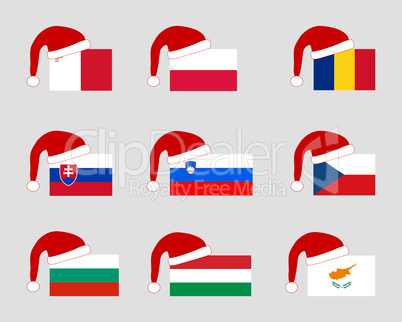 Eu-Flaggen zur Weihnachtszeit mit roter Weihnachtsmütze