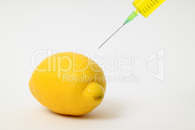 Gespritzte Zitrone