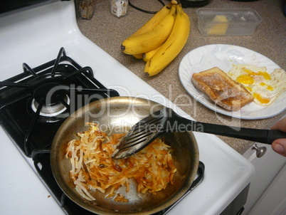 Cooking the perfect Saturday breakfast