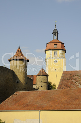 Stadtmauer und Kirche in Mainbernheim