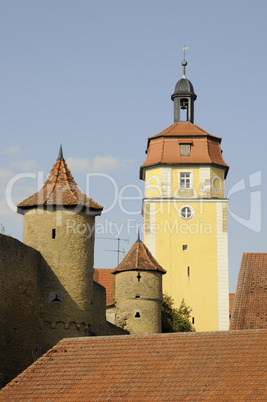 Stadtmauer und Kirche in Mainbernheim