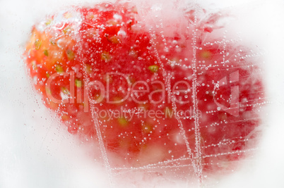 Gefrorene Erdbeere 01