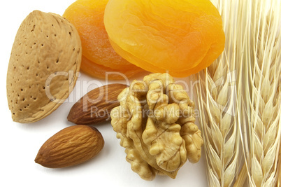 Dried apricot with nuts