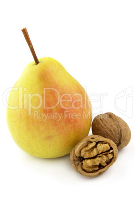 Pear with walnut