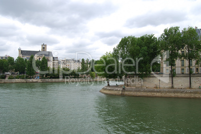 Seine and De La cite island