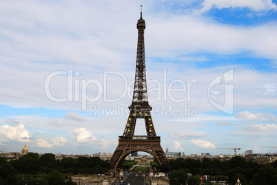 Eiffel tower and Paris city center