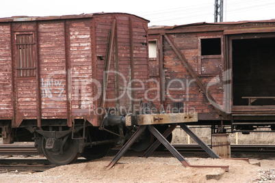 Antique liner-trains