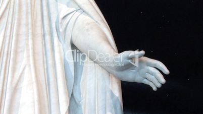 Christ pan left hand to face