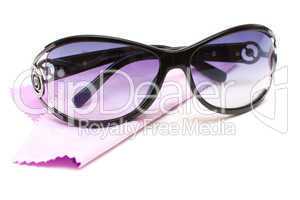 Sunglasses with fiber rag