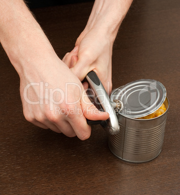 Open can with corn