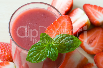 Erdbeer Smoothie - Strawberry Smoothie