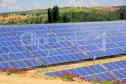 Solaranlage auf Feld - solar plant on field 03