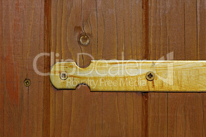 Scharnier einer Holztür - Wood door with screws and hinge