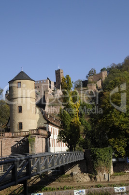 Kittsteintor und Burgruine in Wertheim