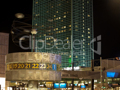 Weltzeituhr am Berliner Alexanderplatz