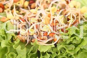 Keimsprossen und Salat