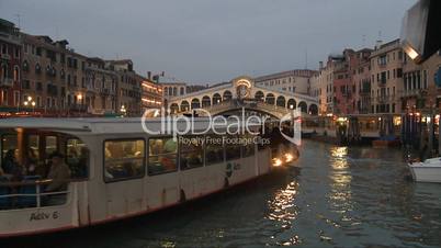 Schiff in Venedig