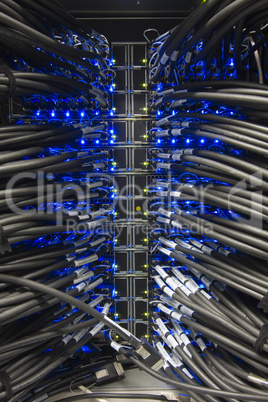 Kabel an einem Server