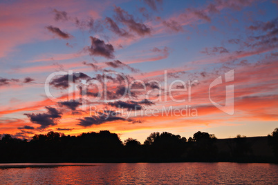 Abends am See