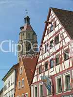 Fachwerkhäuser und Kirche in Weißenburg