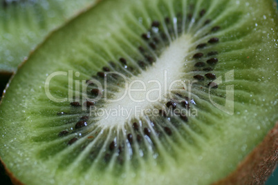 aufgeschnittene Kiwi