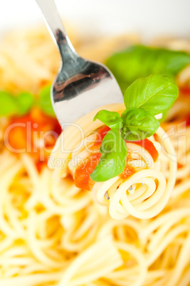 Spagetti mit Tomatensauce