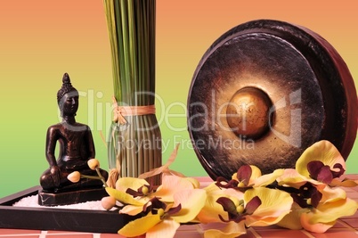 Buddha und Gong