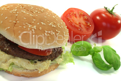 Hamburger mit frischem Gemüse