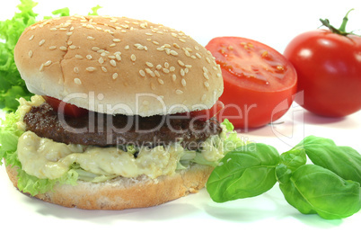 Hamburger mit frischem Gemüse
