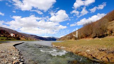 river flow in a lake