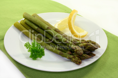 grüner Spargel