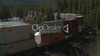 Train with intermodal container cars