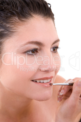 Applying lipgloss