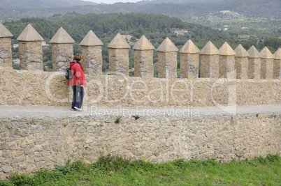 Mauer der Kirche Sant Salvador in Arta, Mallorca